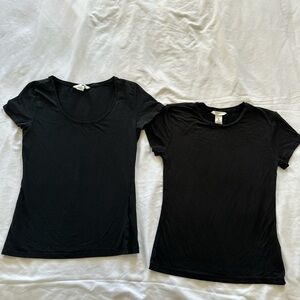 Set of two black tight t-shirts